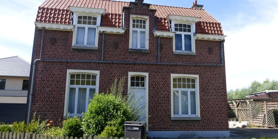 Serristenwoning uit het interbellum